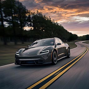 The Solara Edge H2 A Hybrid for Every Adventure